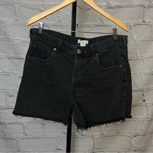 H&M Black raw hem button up shorts